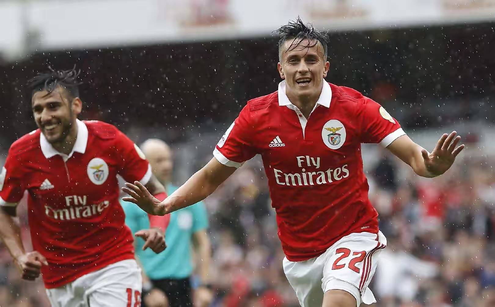 华体会下载-国米绝杀本菲卡，孙兴慜乌龙送礼英超的简单介绍