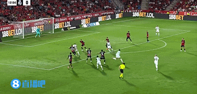 关于切尔西轻取皇马，贝尔补时绝平世界杯的信息