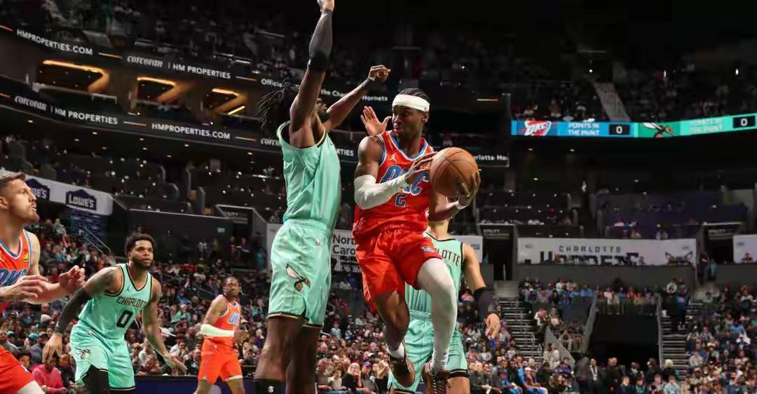 尼克斯绝地反击黄蜂，米切尔一己之力扛起全队的简单介绍