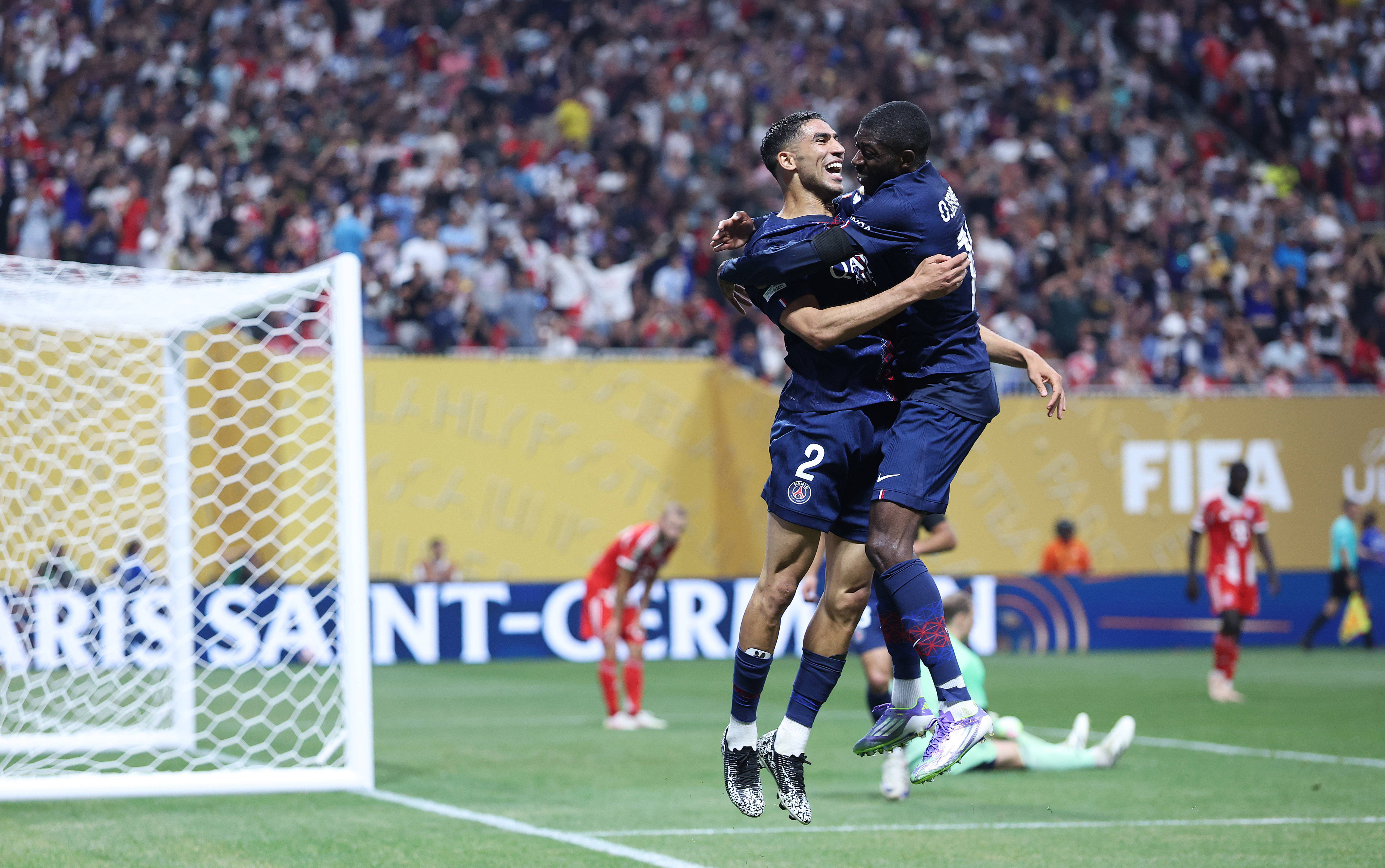 巴黎圣日耳曼国际足总四强对决